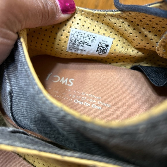 Toms Men's Charcoal Oxford Shoes - Picture 8 of 8